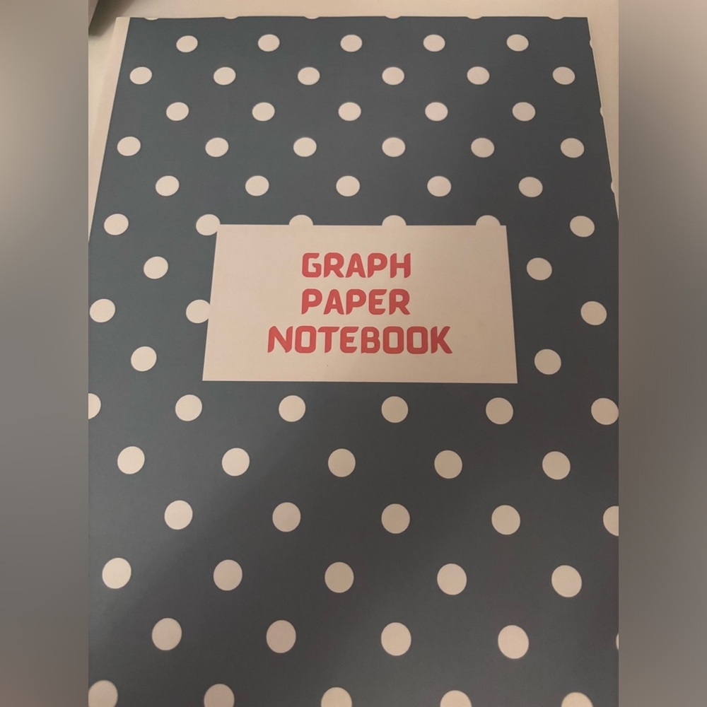 Bundle of 2 notebooks: graph paper and lined paper​